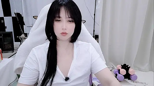 Snapshot of Vaness-a chatting on 15, 5, 2026 Vaness-a online show from 15, 5, 2026