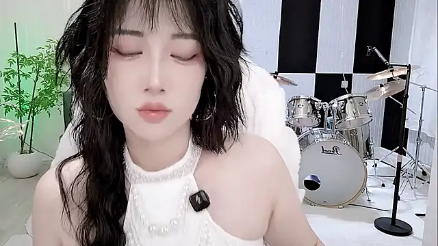 Vaness-a online show from 9, 10, 2025