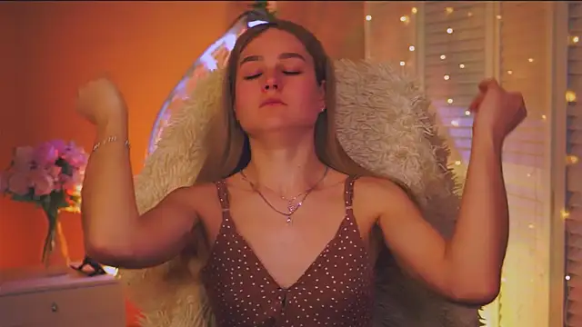 DeboraLarson online show from 28, 2, 2026