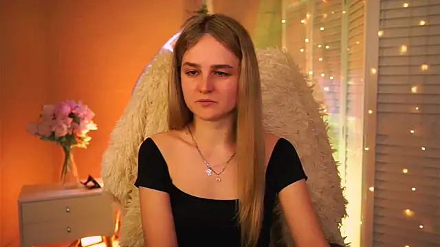 DeboraLarson online show from 4, 3, 2026