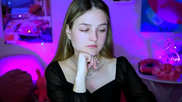 DeboraLarson online show from 11, 2, 2025