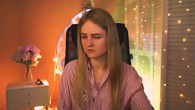 DeboraLarson online show from 5, 3, 2026