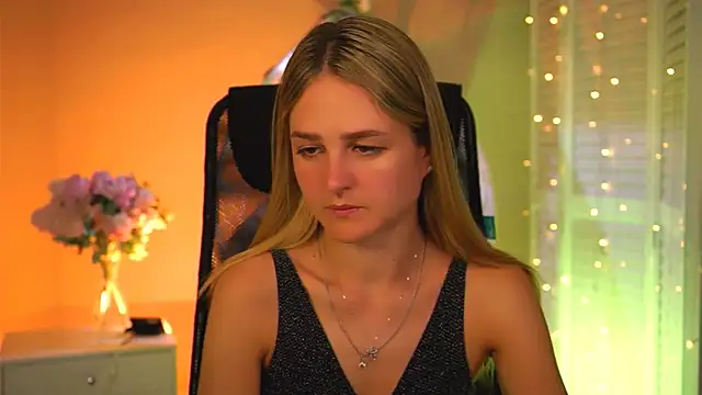 DeboraLarson online show from 31, 3, 2026