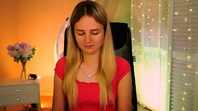 DeboraLarson online show from 5, 6, 2026
