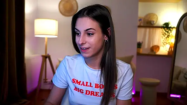 Snapshot of Hidden_Gem_ chatting on 22, 12, 2024 Hidden Gem online show from 22, 12, 2024