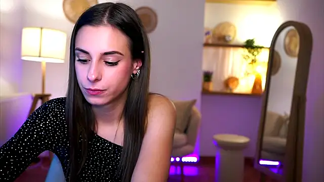 Snapshot of Hidden_Gem_ chatting on 9, 12, 2024 Hidden Gem online show from 9, 12, 2024