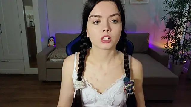 Snapshot of likeamoss chatting on 3, 5, 2026 likeamoss online show from 3, 5, 2026