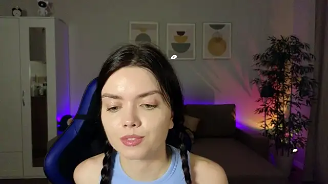 Snapshot of likeamoss chatting on 4, 5, 2026 likeamoss online show from 4, 5, 2026
