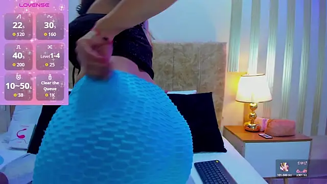 Snapshot of ashley__foxx_ chatting on 27, 10, 2025 ashley foxx online show from 27, 10, 2025