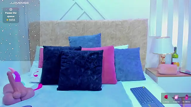 Snapshot of ashley__foxx_ chatting on 28, 10, 2025 ashley foxx online show from 28, 10, 2025