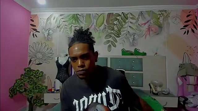 bigblackhotx1 online show from 4, 2, 2026