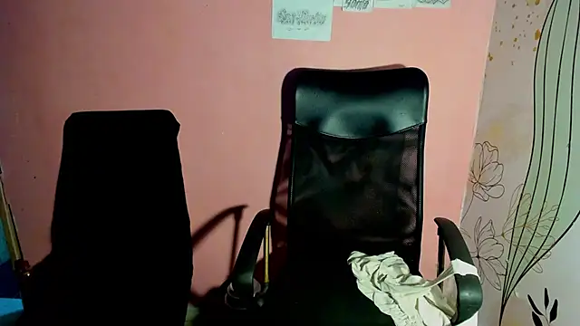 bigblackhotx1 online show from 2, 4, 2026