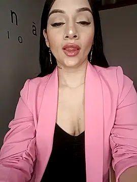 Harper-Avary online show from 14, 10, 2025