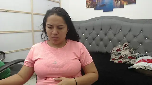 candiapole online show from 27, 2, 2025