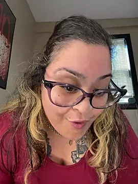 tillymarie34 online show from 13, 7, 2026