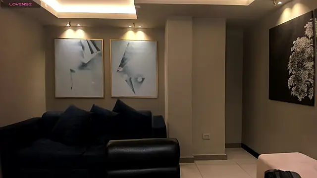 StacyWoods online show from 19, 3, 2025