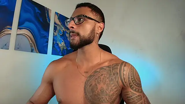 LiamGarcia1 online show from 14, 2, 2026