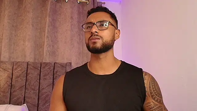 LiamGarcia1 online show from 7, 2, 2025