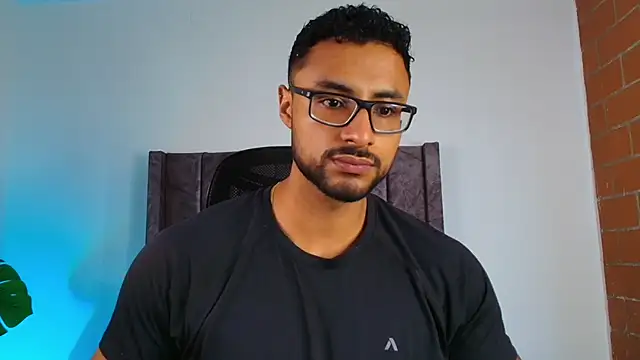 LiamGarcia1 online show from 11, 10, 2025