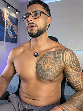 Snapshot of LiamGarcia1 chatting on 28, 5, 2026 LiamGarcia1 online show from 28, 5, 2026