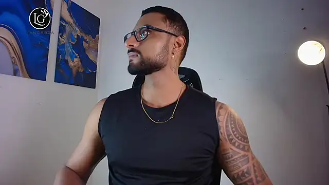 LiamGarcia1 online show from 18, 3, 2026