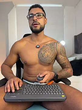 Snapshot of LiamGarcia1 chatting on 16, 6, 2026 LiamGarcia1 online show from 16, 6, 2026