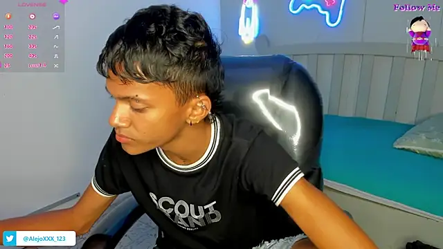 loistwink  online show from 4, 11, 2025