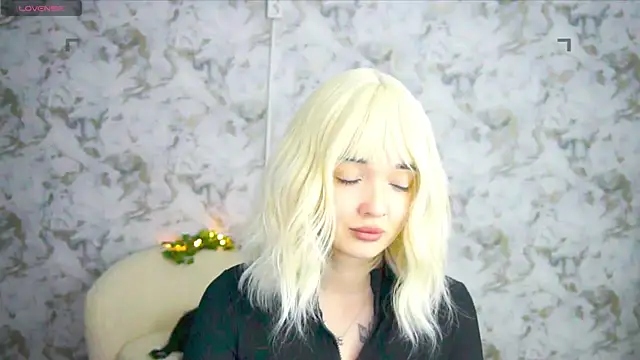 Ashley S online show from 7, 6, 2026