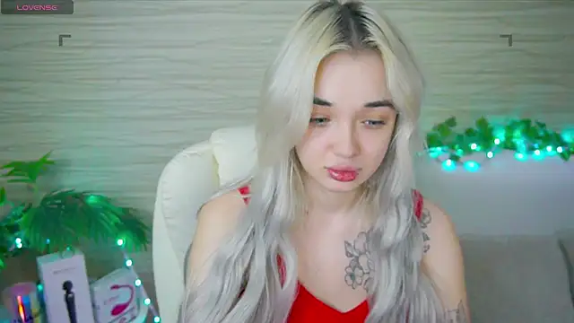 Snapshot of Ashley_S chatting on 2, 3, 2025 Ashley S online show from 2, 3, 2025
