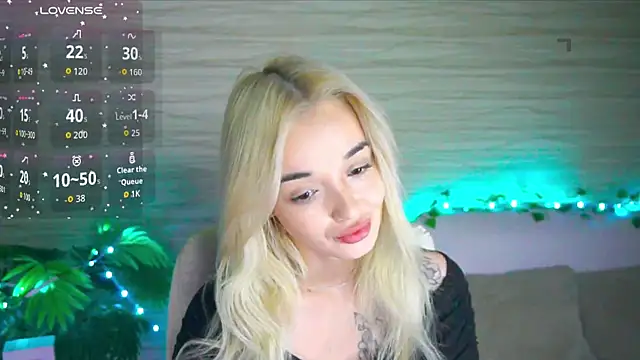 Snapshot of Ashley_S chatting on 14, 10, 2025 Ashley S online show from 14, 10, 2025