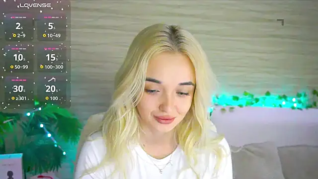 Ashley S online show from 19, 10, 2025