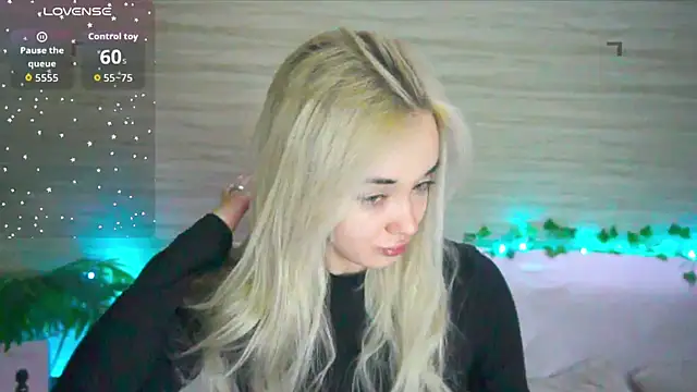 Snapshot of Ashley_S chatting on 17, 9, 2025 Ashley S online show from 17, 9, 2025