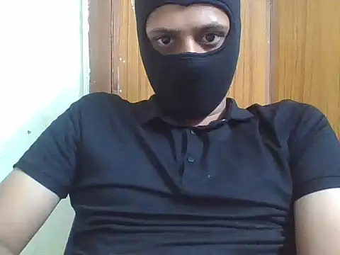 Snapshot of AuntyLover_BhabhiLover_ chatting on 5, 2, 2025 AuntyLover BhabhiLover online show from 5, 2, 2025