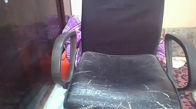 Snapshot of AuntyLover_BhabhiLover_ chatting on 22, 3, 2025 AuntyLover BhabhiLover online show from 22, 3, 2025