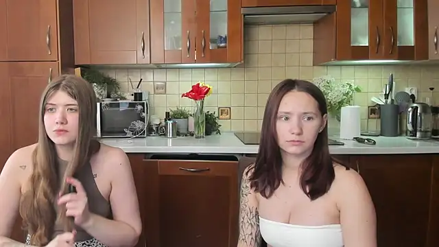 HotCaramellsTV online show from 2, 6, 2026
