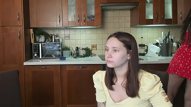 Snapshot of HotCaramellsTV chatting on 29, 6, 2026 HotCaramellsTV online show from 29, 6, 2026
