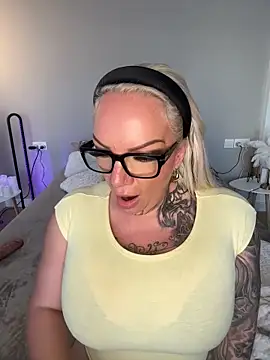 Snapshot of Nina_LiveXXX chatting on 15, 2, 2026 Nina LiveXXX online show from 15, 2, 2026