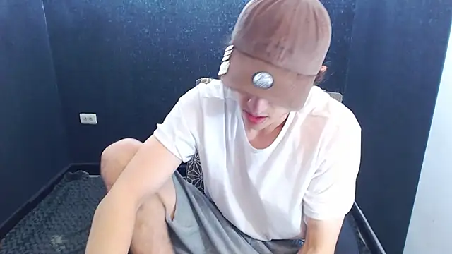 Kerverr  online show from 8, 11, 2025