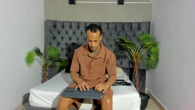 Snapshot of Salomon_koude chatting on 12, 7, 2026 Salomon koude online show from 12, 7, 2026