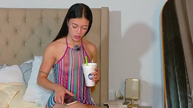 GeorginaHills online show from 29, 3, 2026