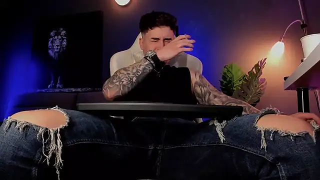 uptomatty online show from 22, 4, 2026