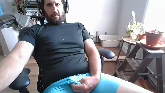 Eggplantout online show from 4, 8, 2026