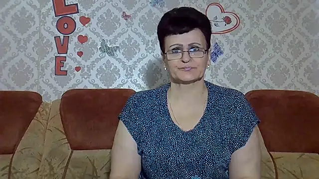 Snapshot of PaulaGolden chatting on 6, 10, 2025 PaulaGolden online show from 6, 10, 2025