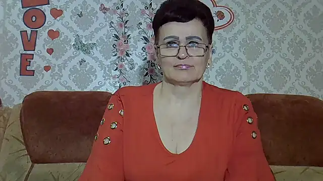 Snapshot of PaulaGolden chatting on 4, 6, 2026 PaulaGolden online show from 4, 6, 2026