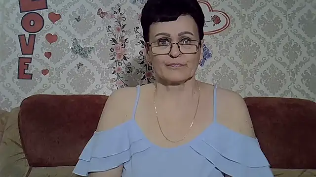 Snapshot of PaulaGolden chatting on 28, 4, 2026 PaulaGolden online show from 28, 4, 2026