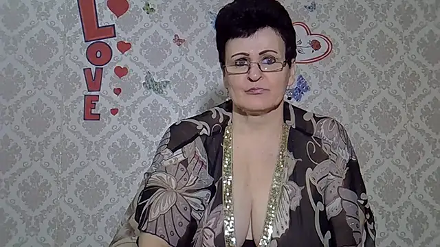 Snapshot of PaulaGolden chatting on 2, 3, 2025 PaulaGolden online show from 2, 3, 2025