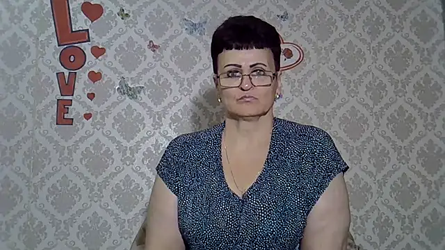 Snapshot of PaulaGolden chatting on 9, 9, 2025 PaulaGolden online show from 9, 9, 2025
