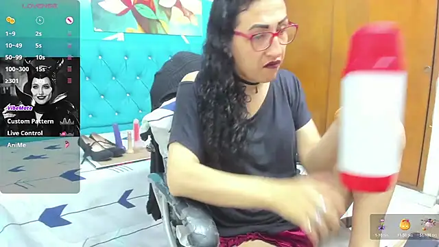 Snapshot of sabrina_dupont chatting on 26, 10, 2025 sabrina dupont online show from 26, 10, 2025