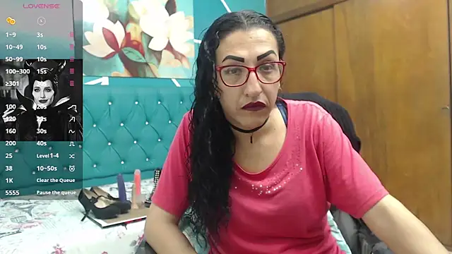 Snapshot of sabrina_dupont chatting on 15, 10, 2025 sabrina dupont online show from 15, 10, 2025