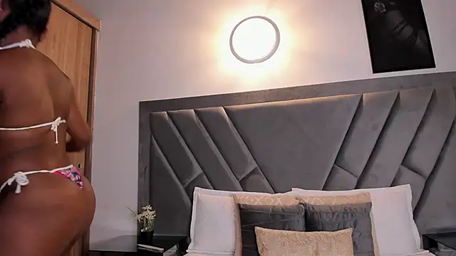 brenda nova18 online show from 16, 10, 2025